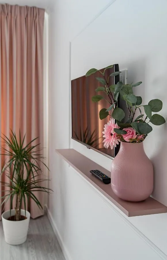 Imedio Velvet Apartment Aviatiei ブカレスト 0*,
