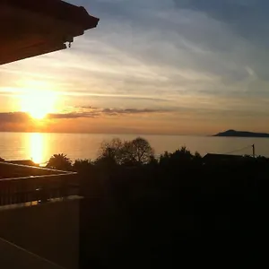 https://stella-meri-studios.hotelschalkidiki.net